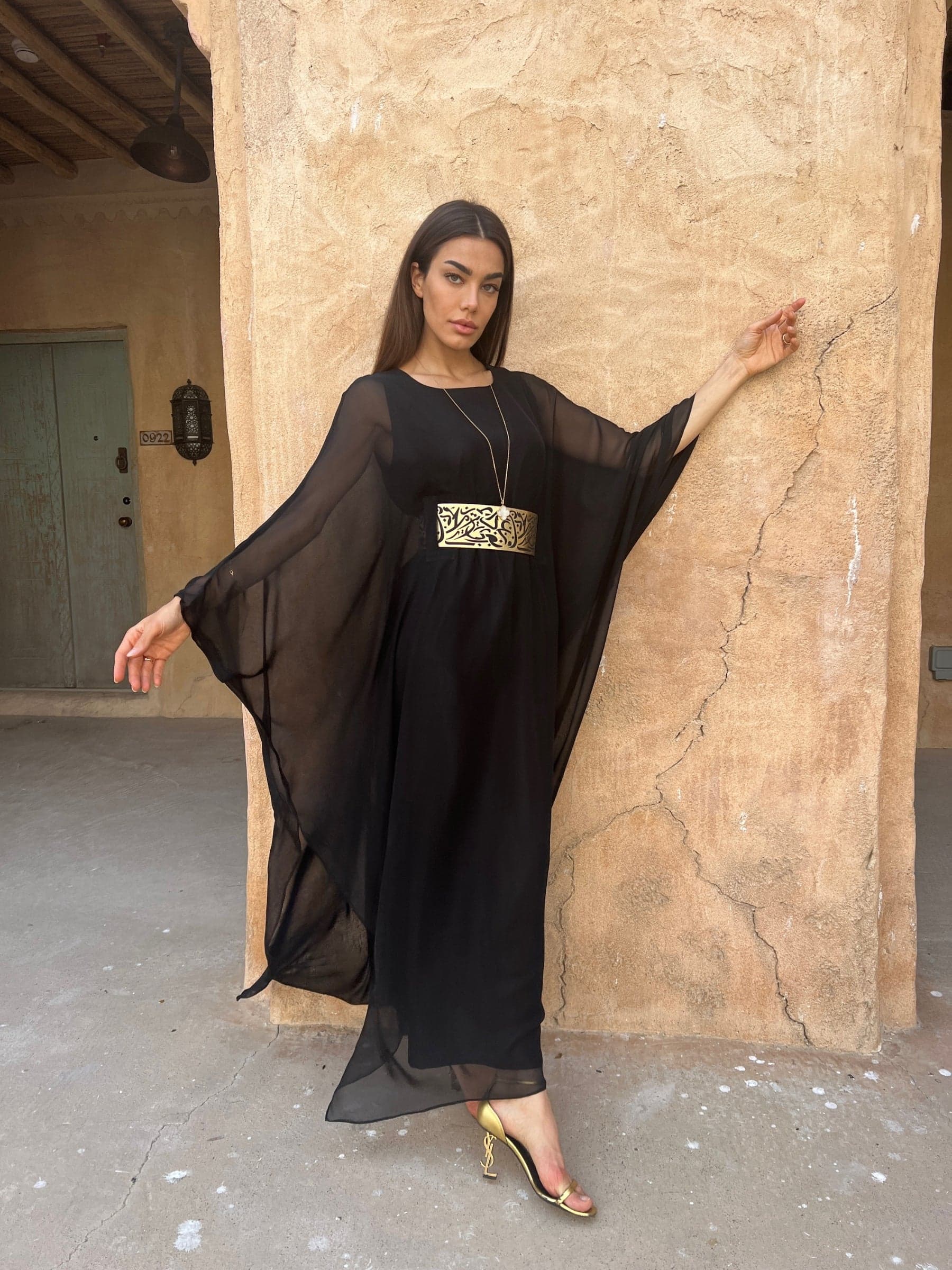رانا أسود