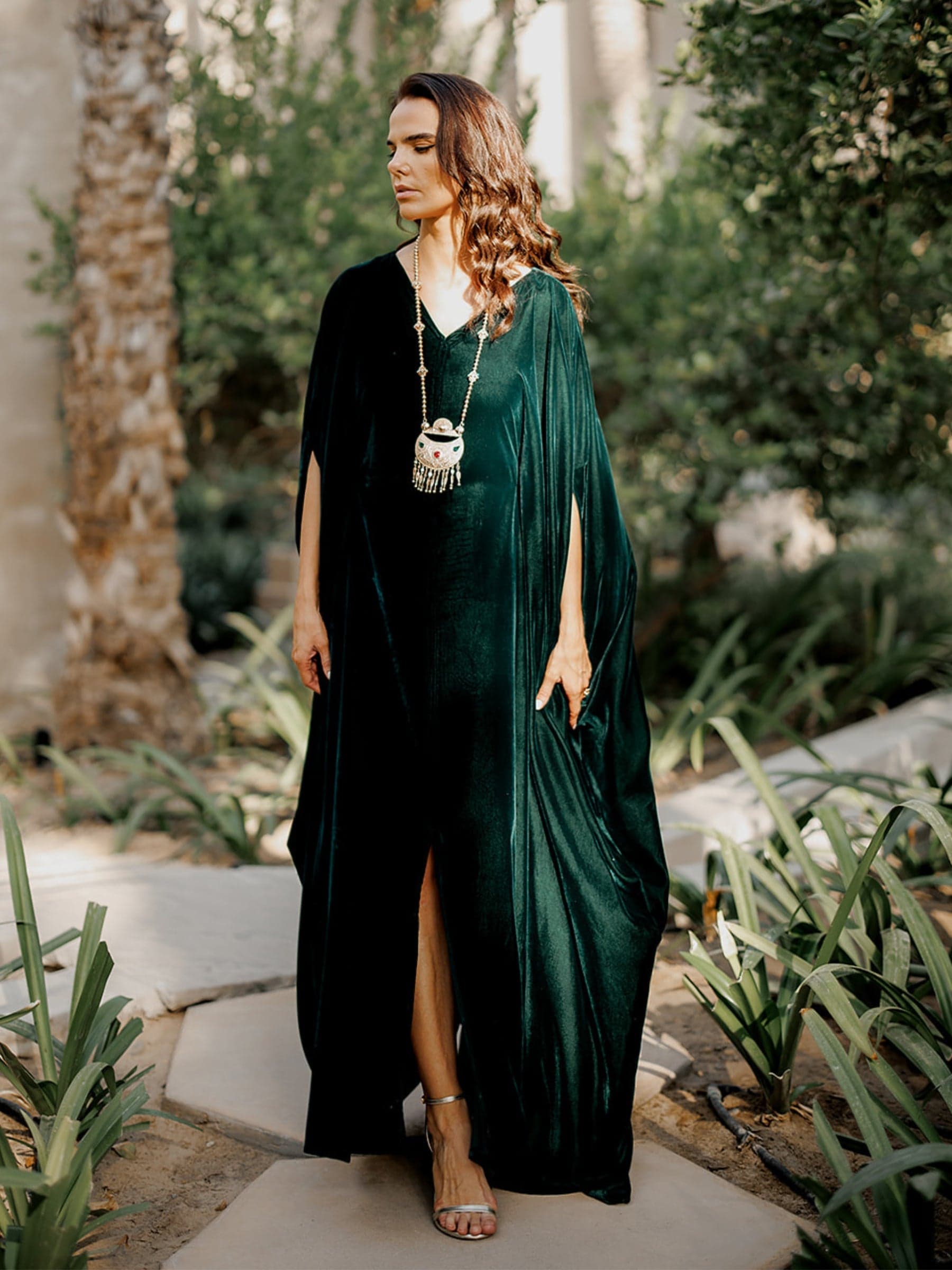Nihaal Velvet Green