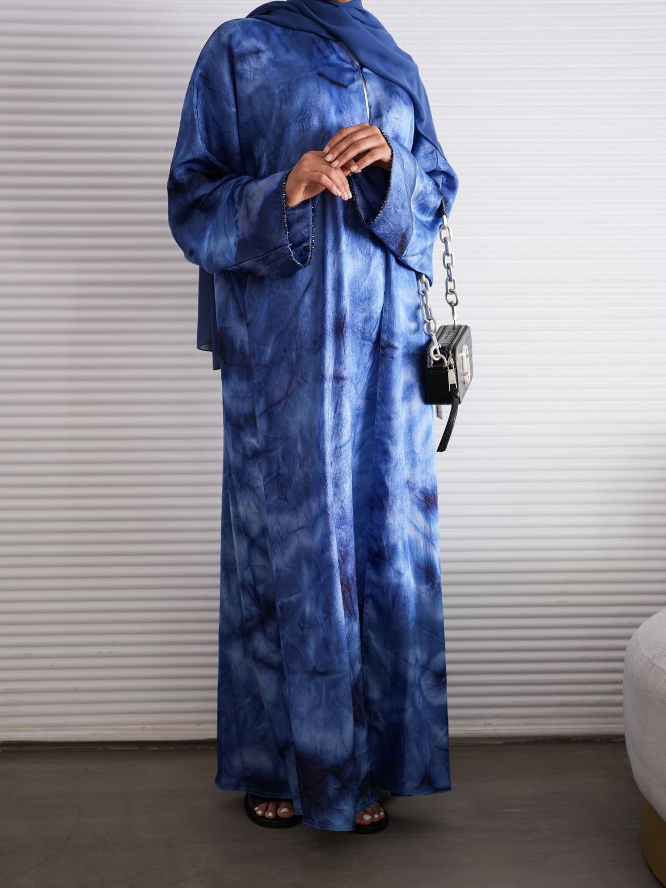 Refined Shimmer Semi Bisht Abaya