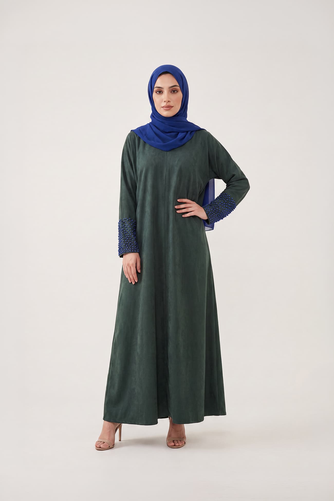 عباية زرقاء