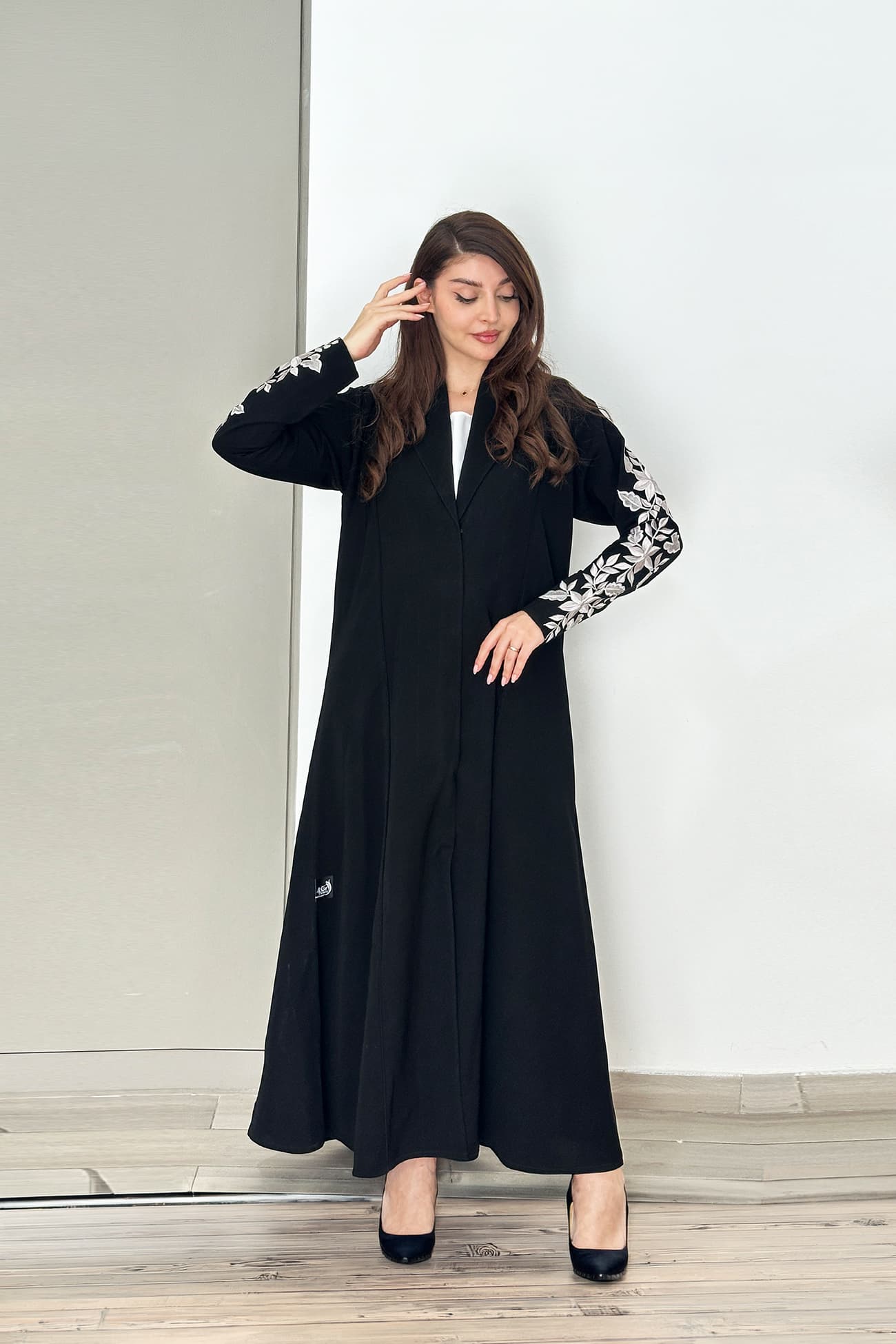 Black-R-202587