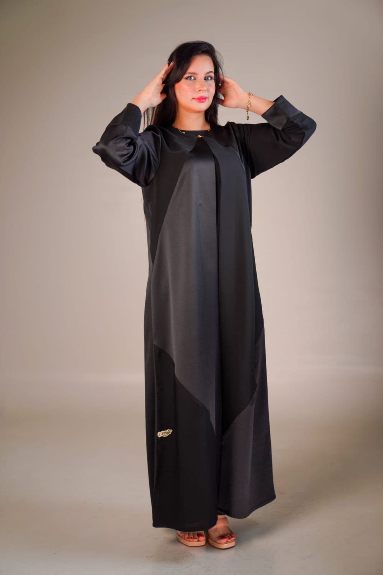 عباية أورا — Black 1