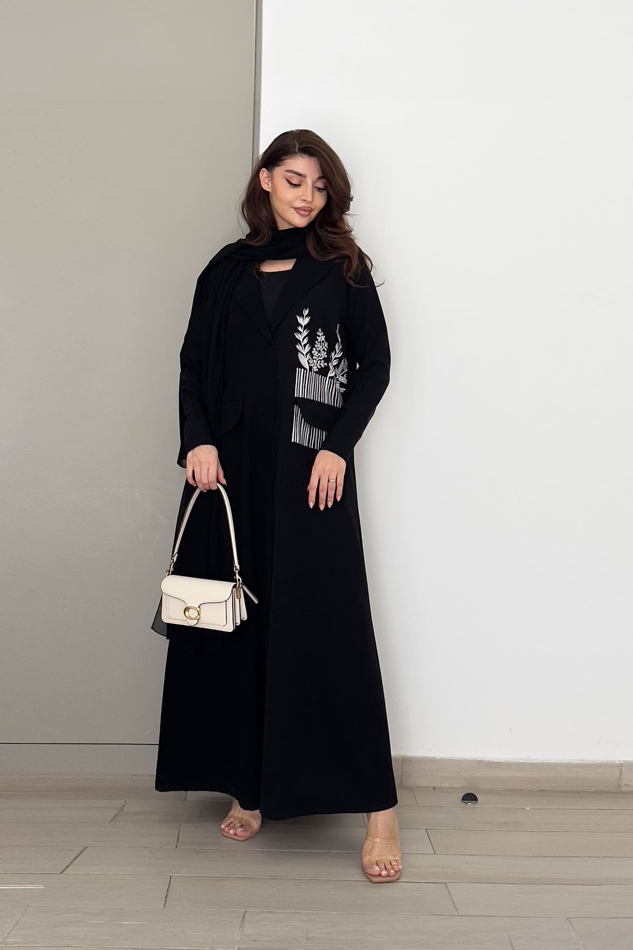 Black-R-202579