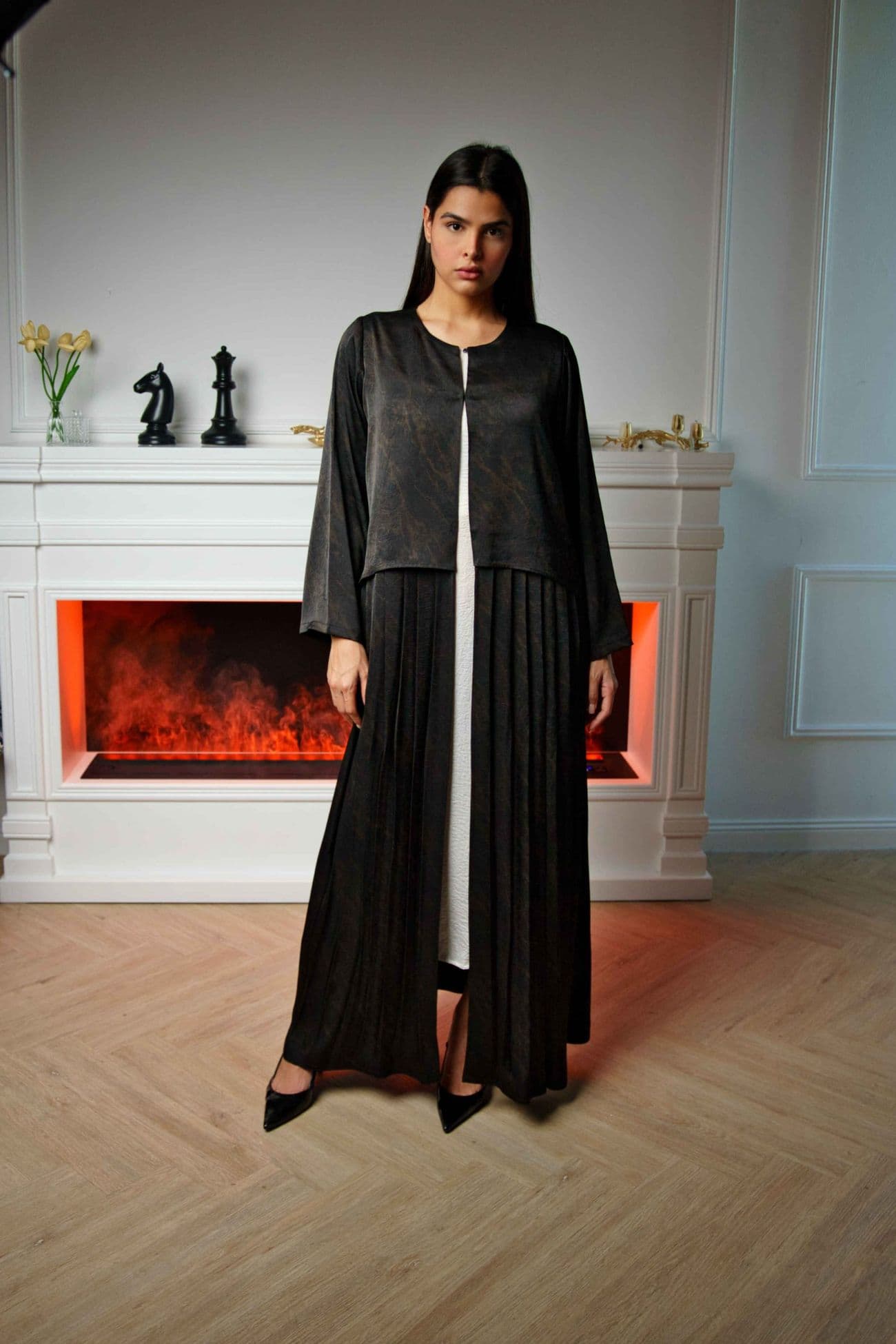 ZAHAB ASWAD Abaya