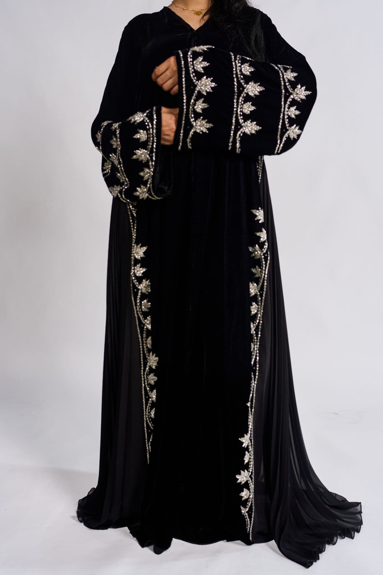 Velvet Leaf Abaya