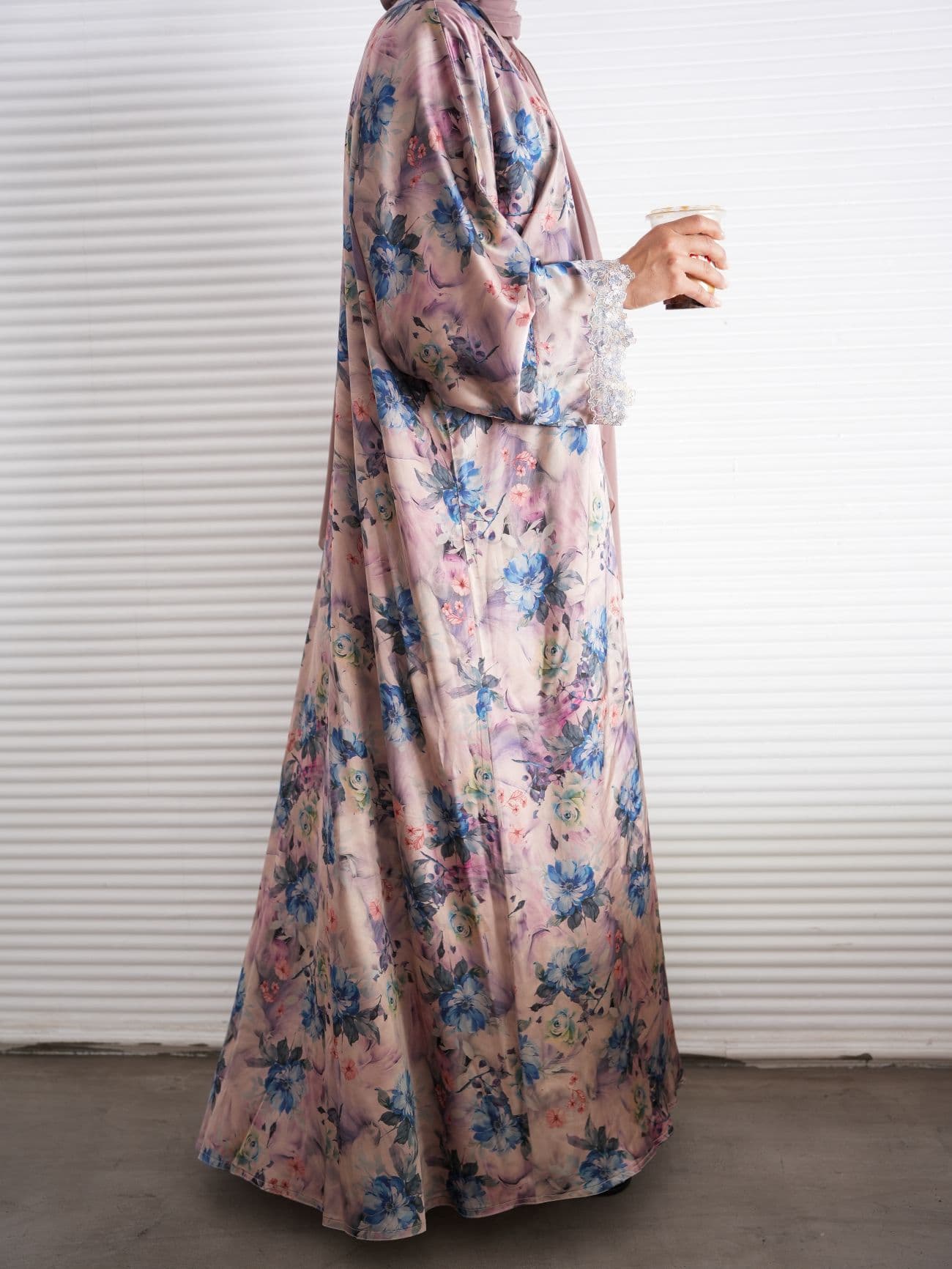 Elegant Floral Hareer Abaya
